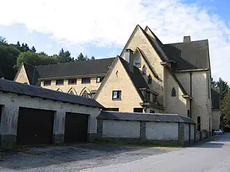 Abbaye Notre-Dame de Cordemois dans le méandre de la Semois – façade Henri Vaes (1930-1935)